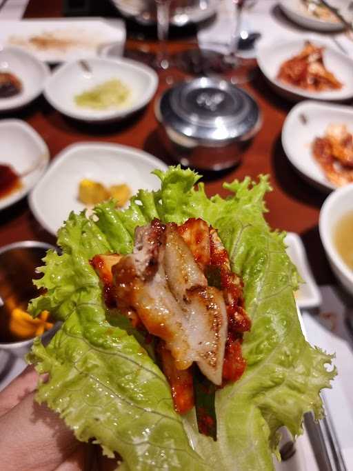 San Jung 산정 Restaurant Karawaci 10