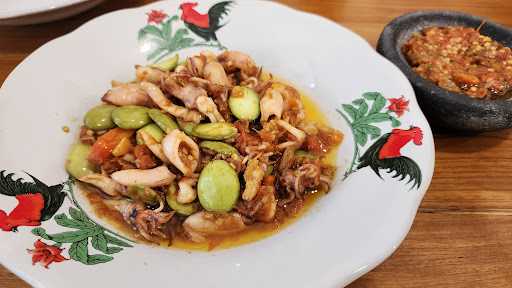 Ayam Goreng Mba Ni - Ruko Frankfurt Gading Serpong 10