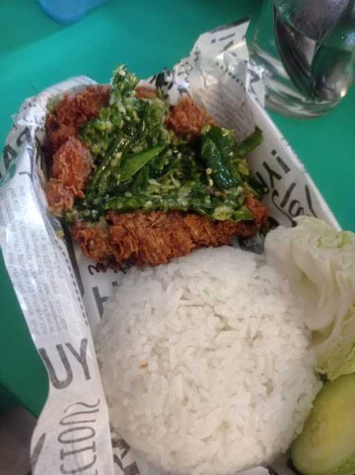 Ayam Pandawa - Ayam Goreng Cabe Ijo - Pasar Modern Paramount 2