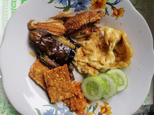 Ayam Penyet Sambel Dadakan Bang I 10