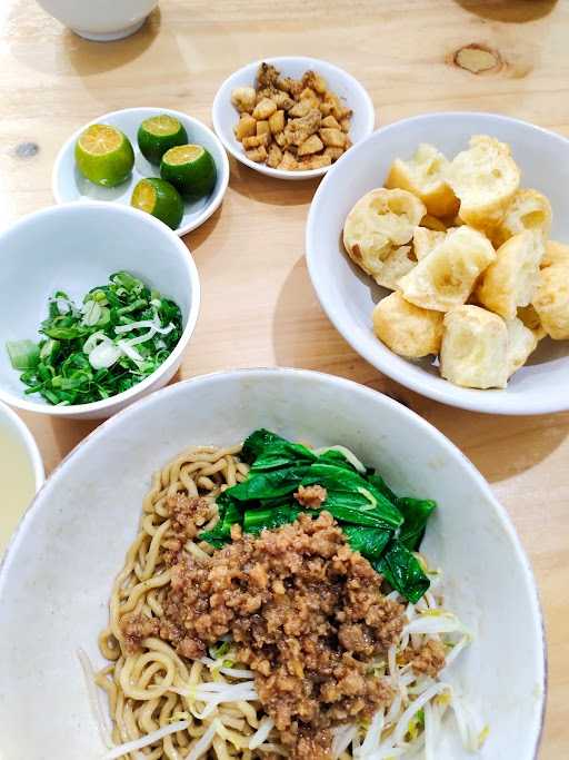 Bakmi&Bubur “Natiti” Bangka 9