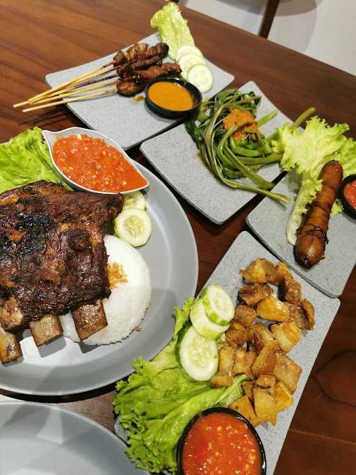 Iga Babi Bakar Permana Gading Serpong 4