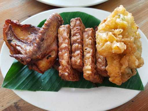 Nasi Uduk Kebon Kacang Babe Samson 7