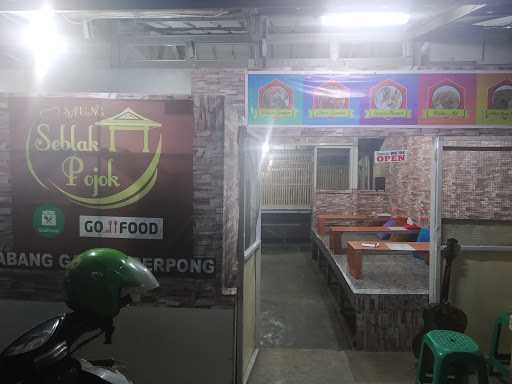 Saung Seblak Pojok Danau Kelapa Dua 5