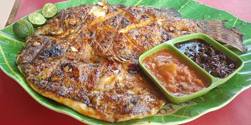 Seafood 94 Enok Nasi Uduk 1