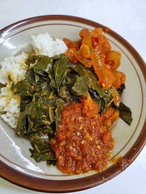 Warung Nasi Pedas Bu Shinta 1