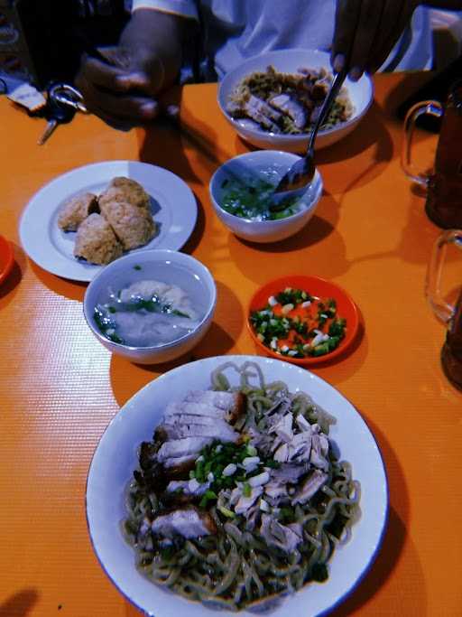 Bakmi Atham - Kelapa Gading 8