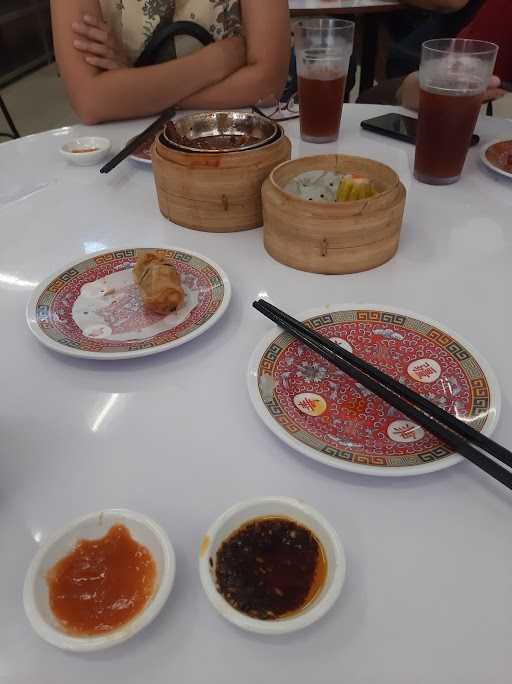 Haka Dimsum Shop Kelapa Gading 2