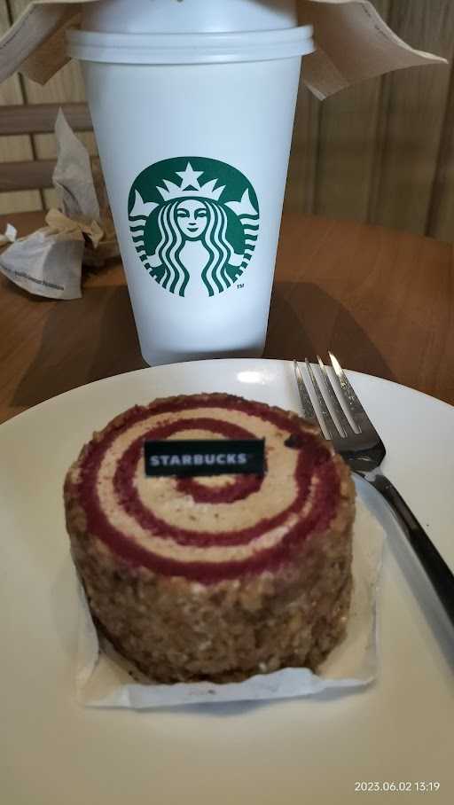 Starbucks - Mall Artha Gading 8