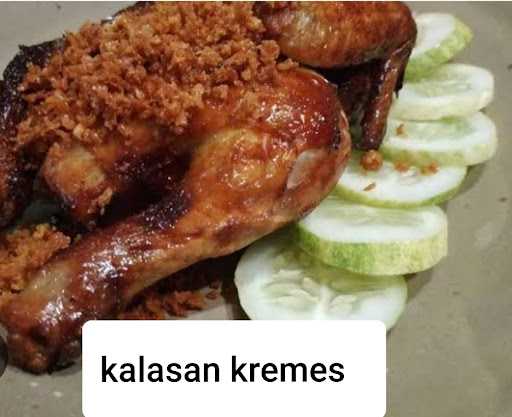 Ayam Penyet Mas Eby & Ayam Kremes Mas Eby, Hotel Haris Basement B2 No 17 3