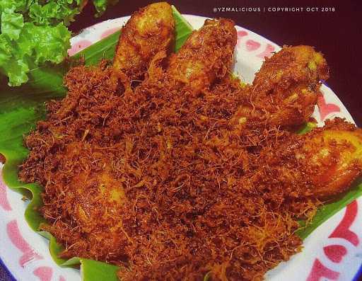 Ayam Penyet Mas Eby & Ayam Kremes Mas Eby, Hotel Haris Basement B2 No 17 8