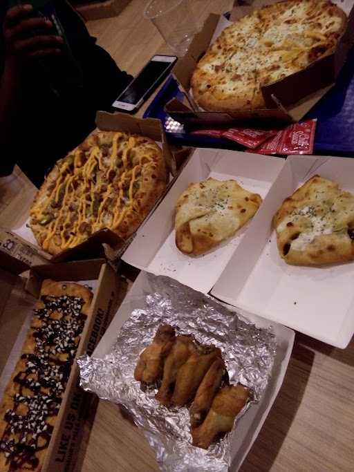 Domino'S Pizza 8