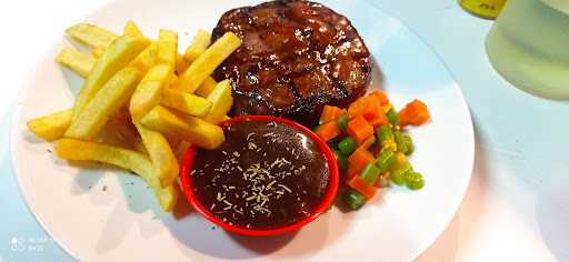 Lakulaku Steak & Cafe 1