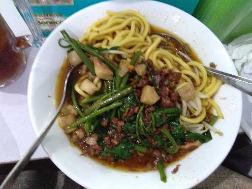 Mie Benteng 9