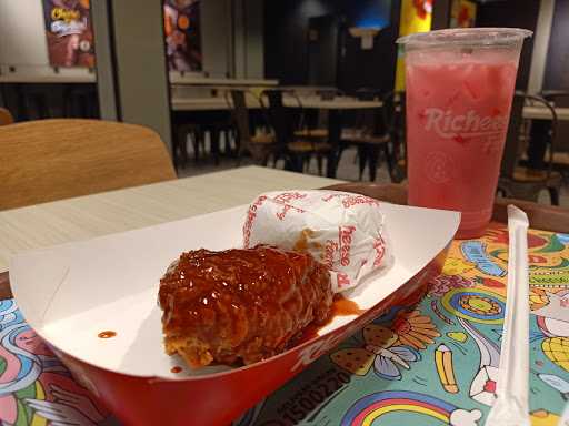 Richeese Factory - Kelapa Gading 6