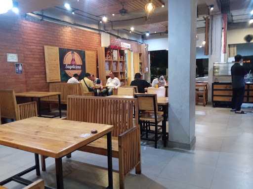 Sagolicious Cafe & Resto 5