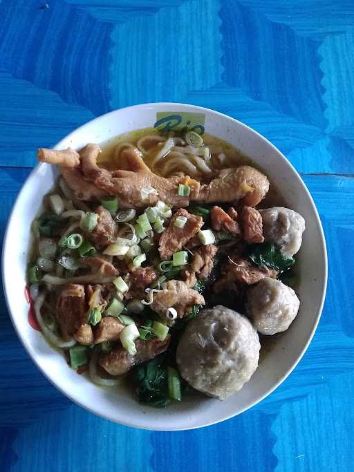 Bu Rosidah'S Chicken Noodle & Meatball 3