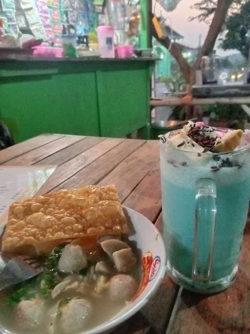 Elshanum Fruit Juice & Bakso 3