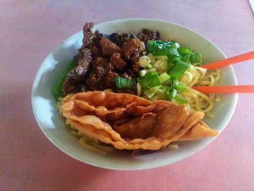 Kedai Bakso Radil 5