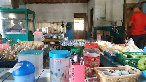 Warung Makan Mbah Kuryati 6