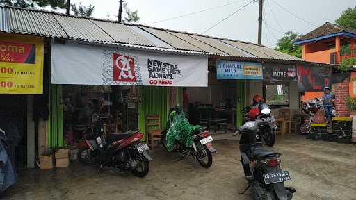 Warung Makan Sederhana Bu Marni 7