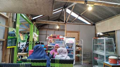 Warung Makan Sederhana Bu Marni 4