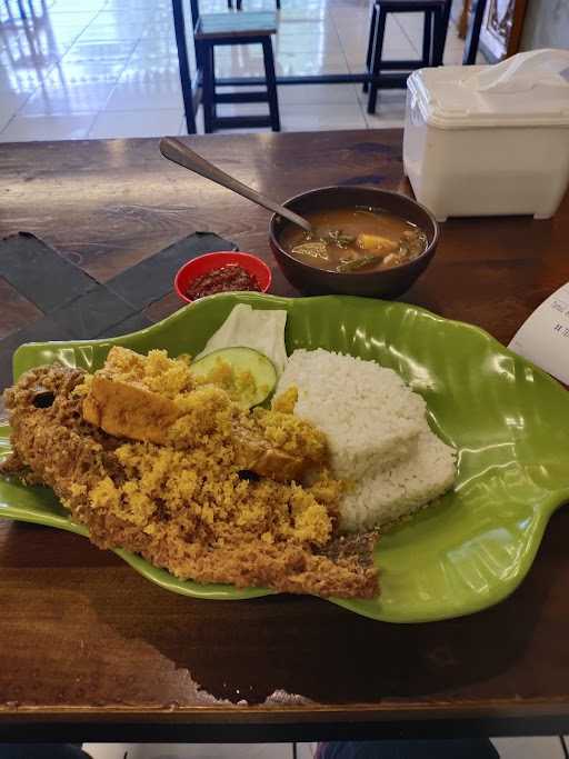 Ayam Kremes Kraton Cempaka Baru 9