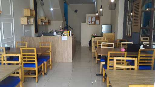 Chilin Kitchen 8