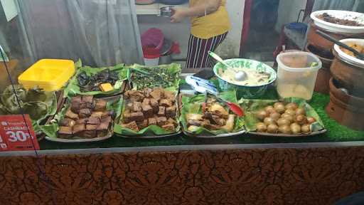 Gudeg Jogja Mbak Anung 2