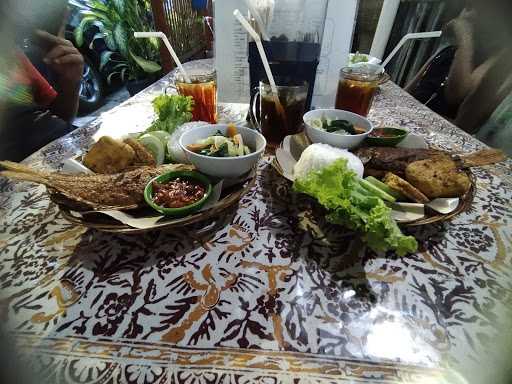 Warung Podjok 32 7