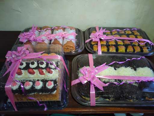 Azizi Cake Bakery 1