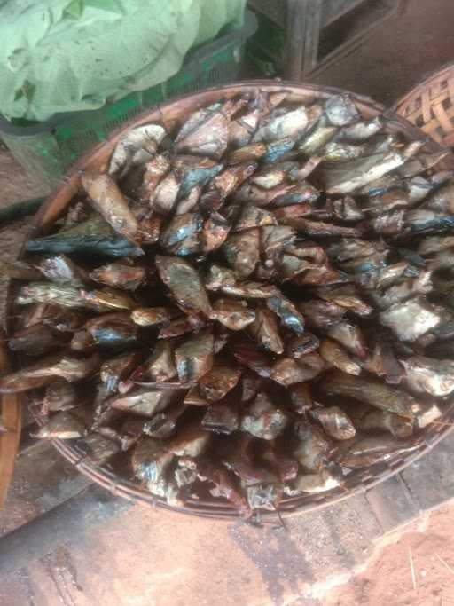 Ikan Asap Mbak Neng 3