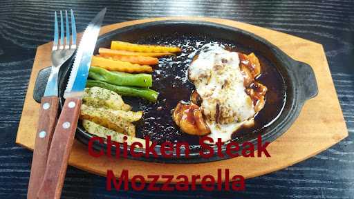 Rumah Steak Ade Kakak 4