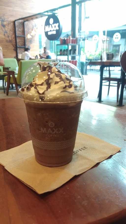 Maxx Coffee - Lippo Mall Puri 10