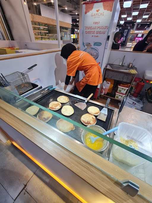 Gamchi Potato Cheese Bread, Lippo Mall Puri 4