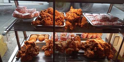 Hisana Fried Chicken 1