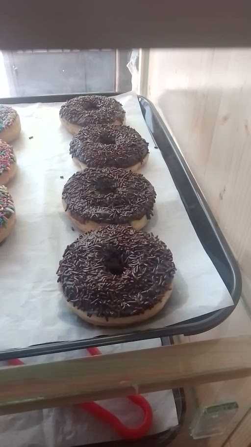 Donat Moris 5