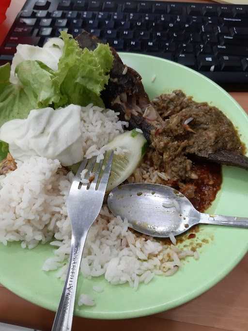 Pecel Lele & Ayam Bakar Batavia Sambel Rampee 4