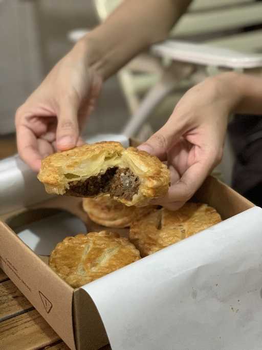 Wicked Pies - Lippo Mall Puri 3