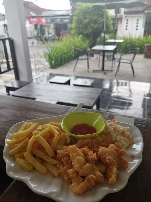 Laguna Cafe Purwokerto 9