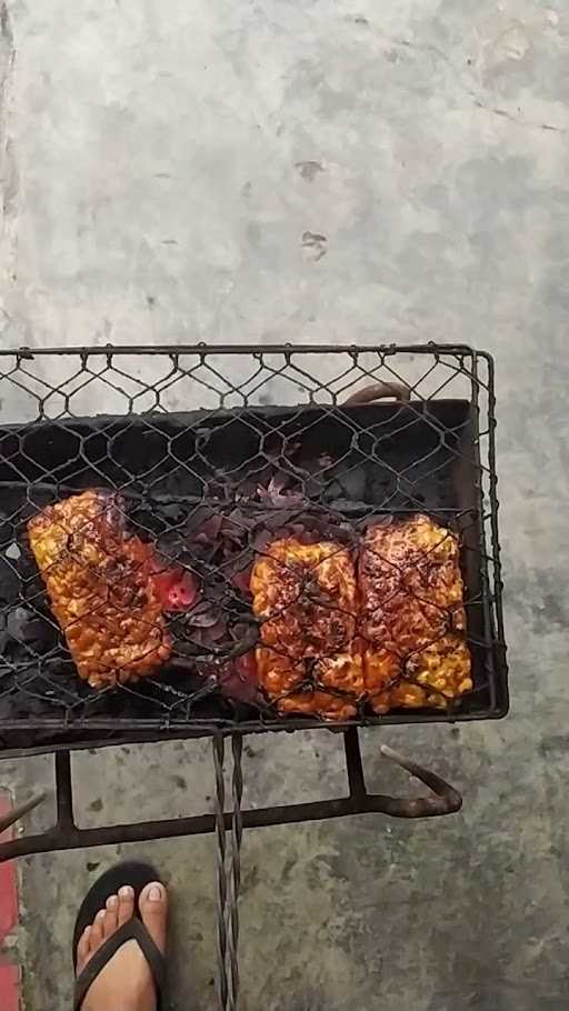 Ayam Bakar & Goreng Aah Agung 4