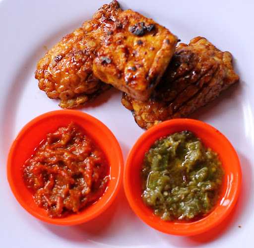 Ayam Bakar Gustos Dukuhwaluh 6