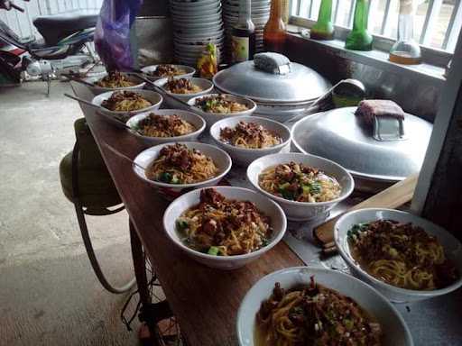 Mie Ayam Pak Edi Moro 5