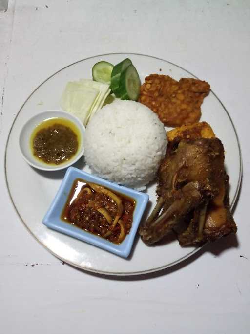 Sego Bebek Khas Surabaya Sambel Mangga 5