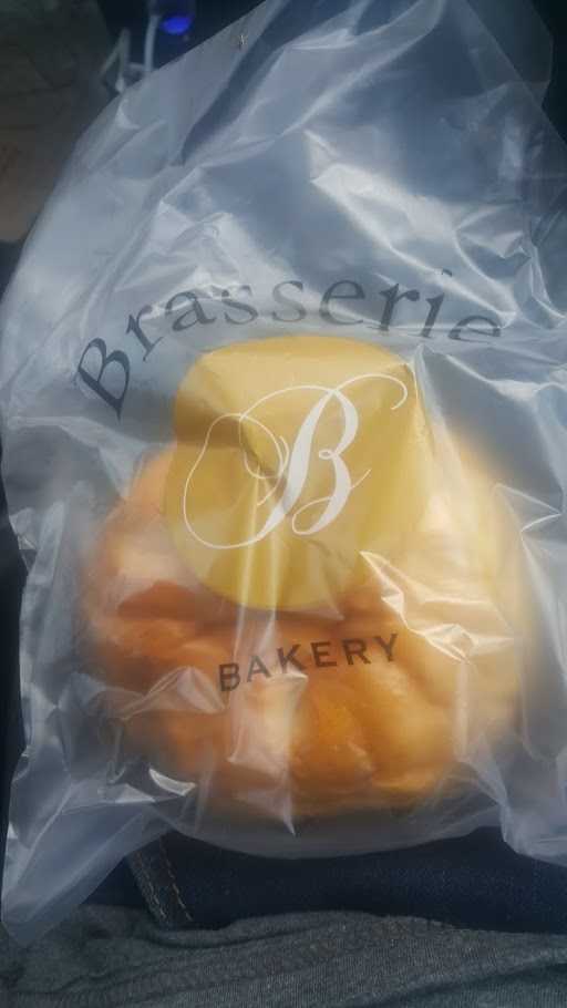 Brasserie Bakery Cabang Basuki Rahmat 5