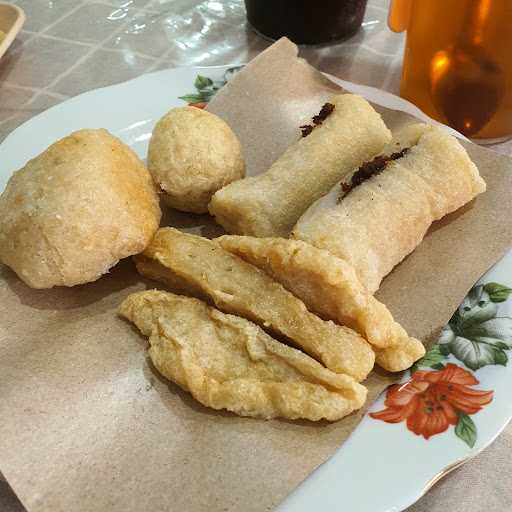 Jajan Pempek Palembang 7