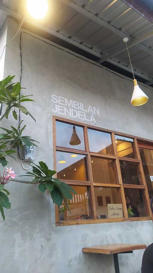 Sembilan Jendela Coffee 8