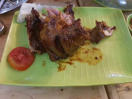 Bebek & Ayam Sarang Kriuuuuuk 1