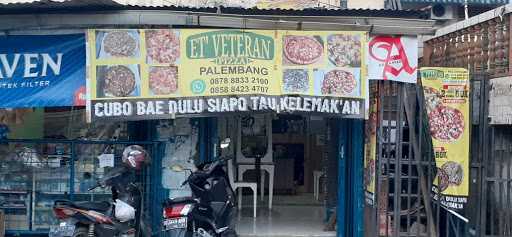 Pizza Etveteran Palembang 9