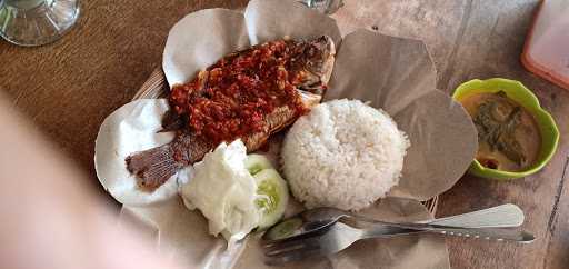 Restoran Srikandi Ayam Penyet 2